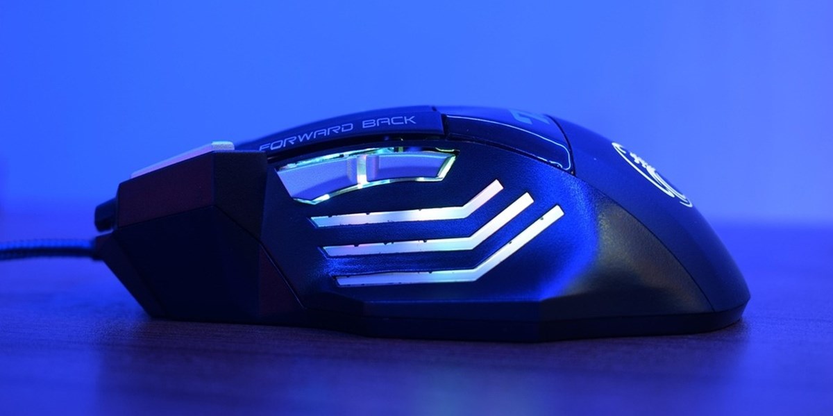 drátová herní myš