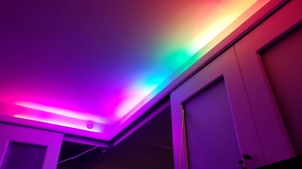 barevné osvětlení místnosti