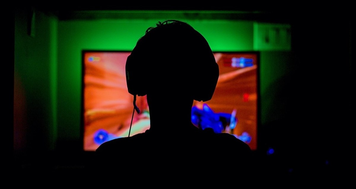 hraní her na počítači