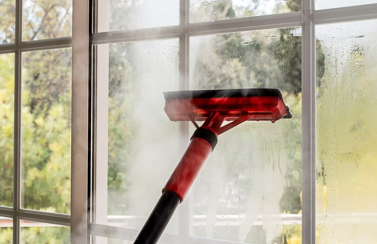 čistění oken pomocí parního čističe