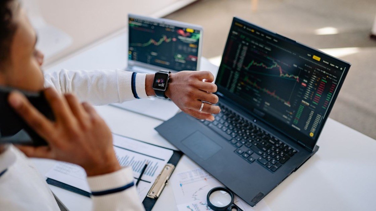 komunakace chytrých hodinek a mobilu