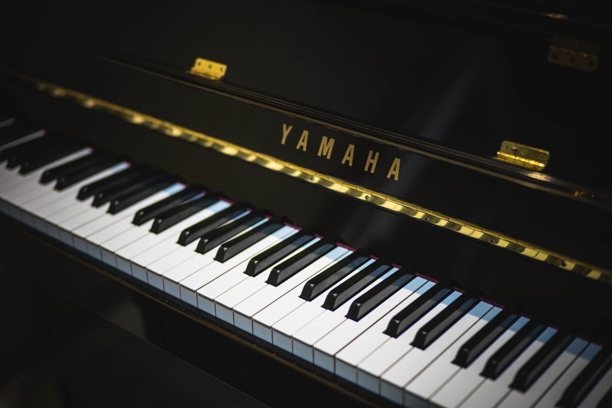 Klavír Yamaha