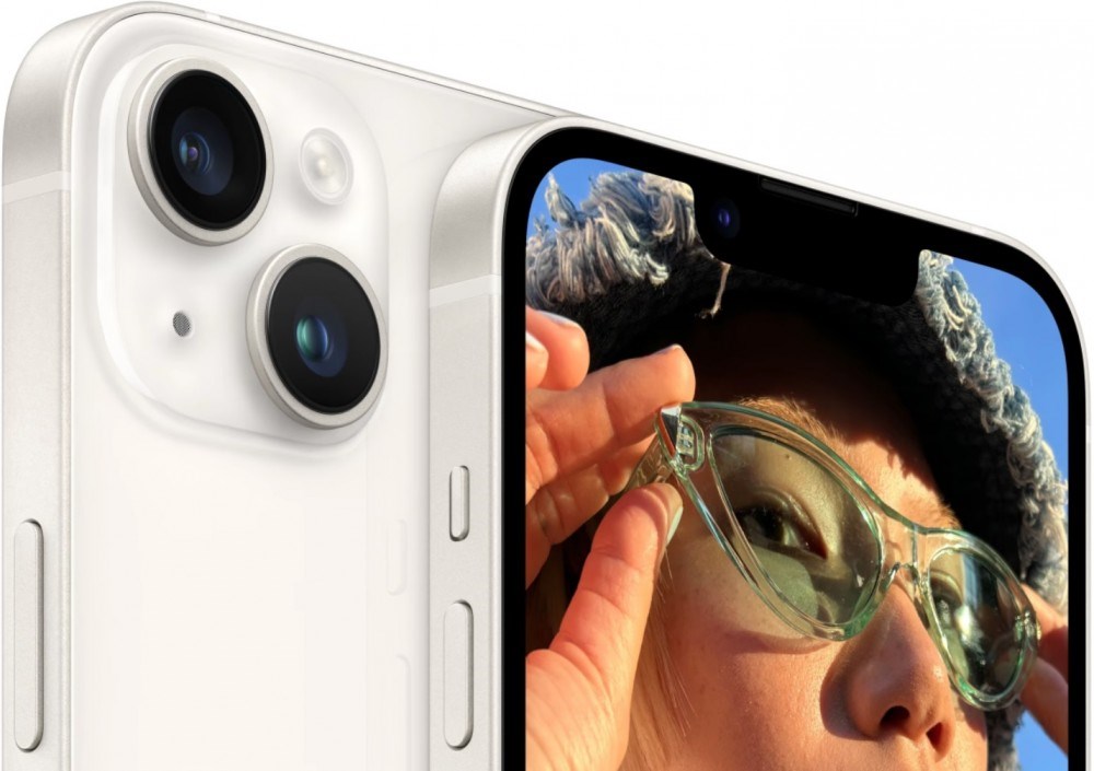 Apple iPhone 14 duální kamera