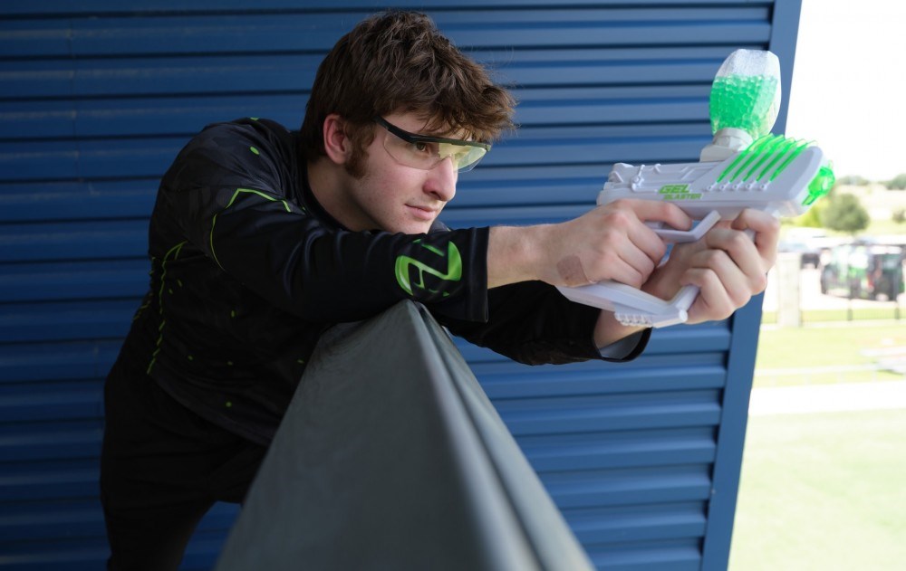 Gel Blaster Surge baterie