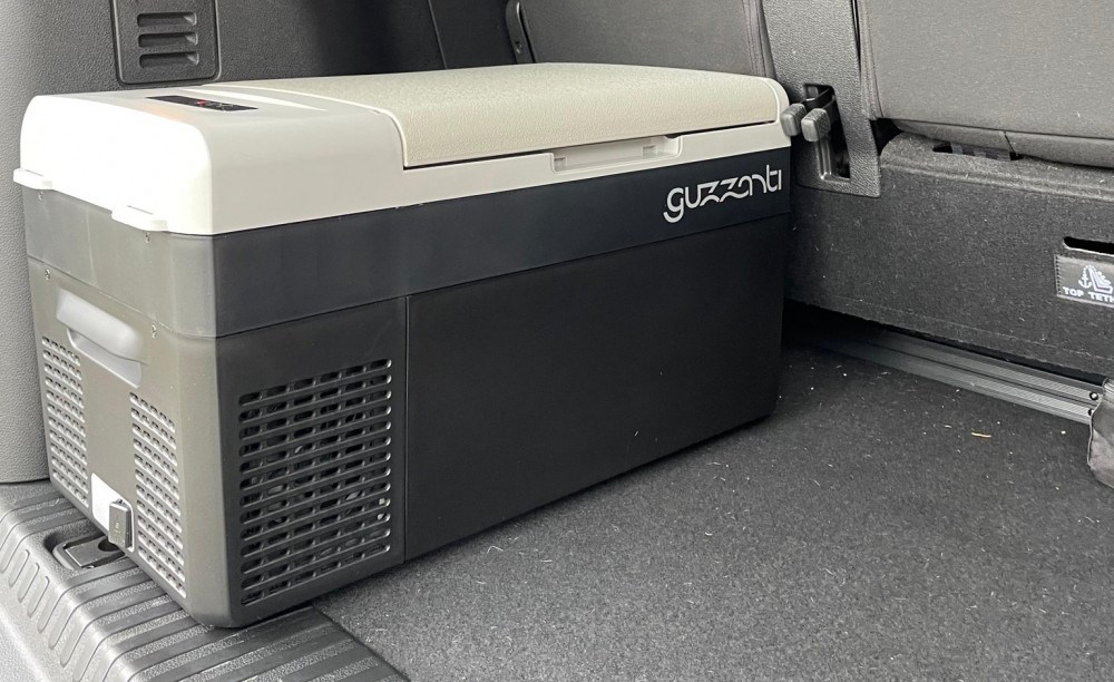 Guzzanti GZ 21B flexibilní napájení (pro použití doma, v autě, v karavanu, na lodi...)