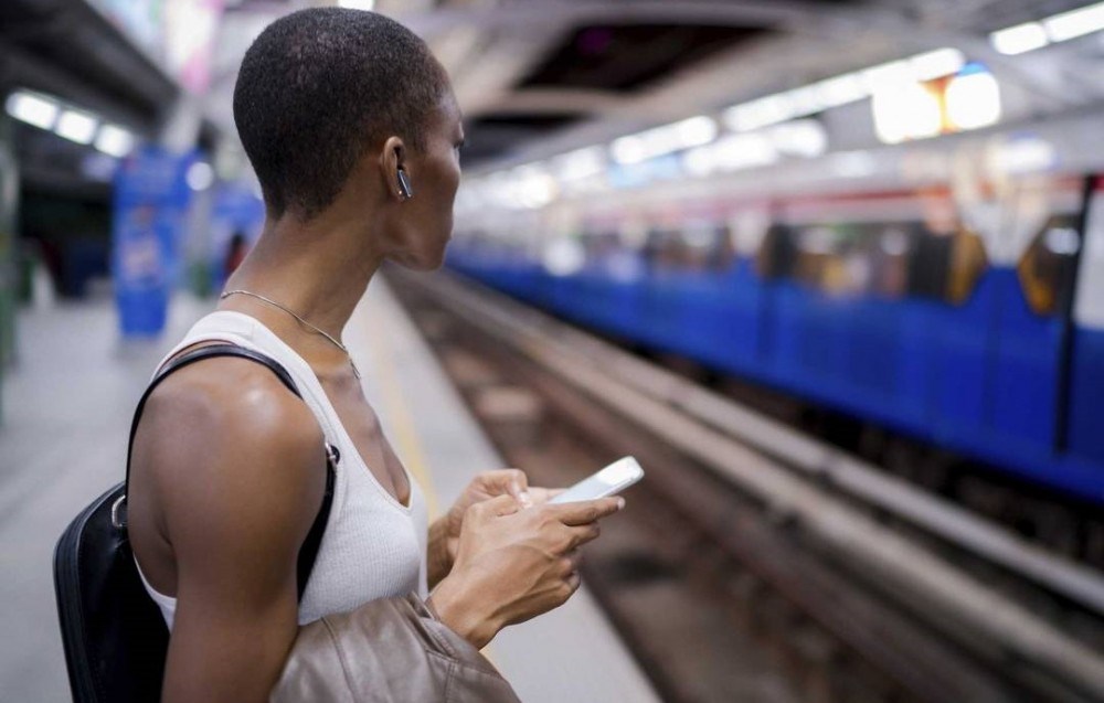 JBL Live Flex mikrofony