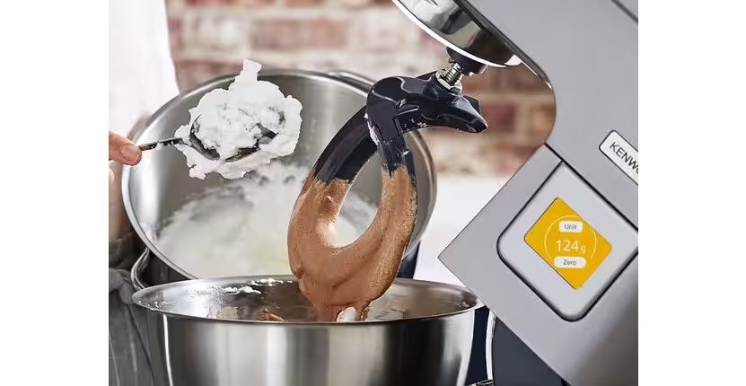 Kenwood Titanium Chef Patissier XL váha