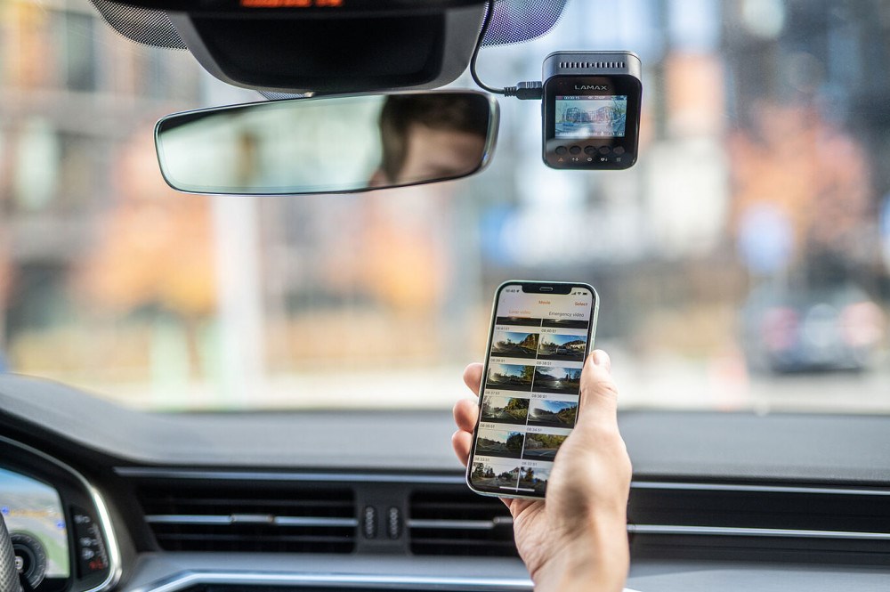 LAMAX F10 GPS 4K hlášení radarů