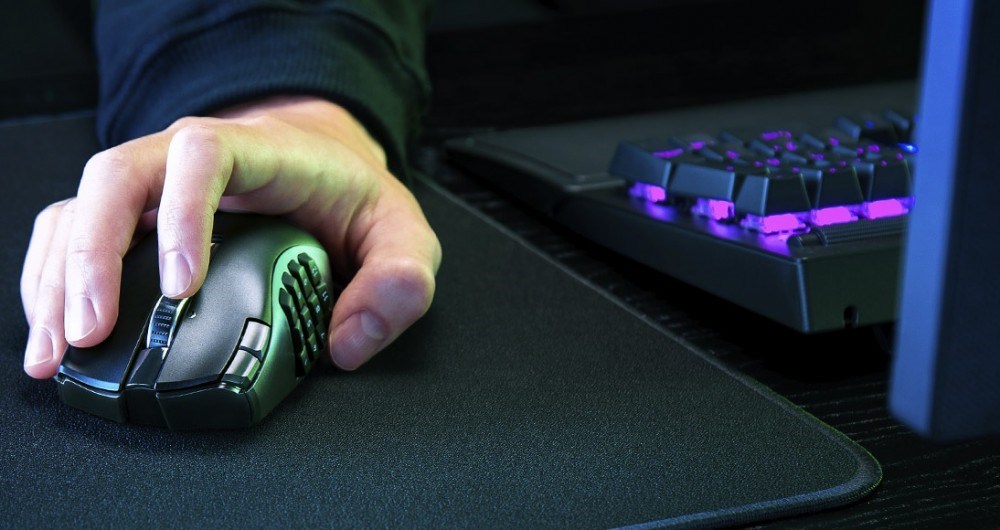 Razer Naga V2 HyperSpeed herní funkce