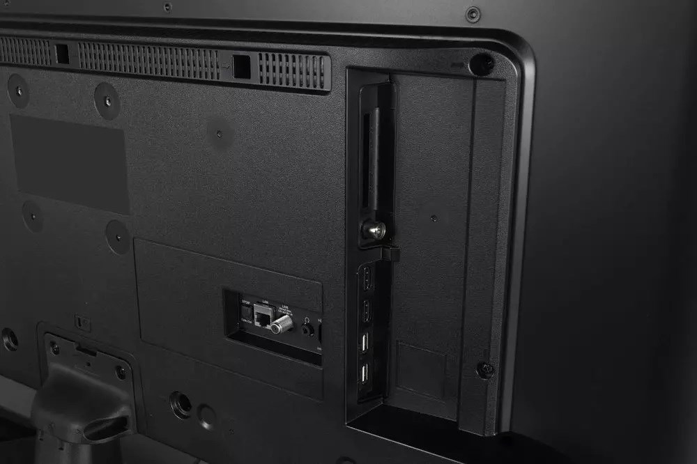 Telefunken 43TLFQA9690 Smart porty