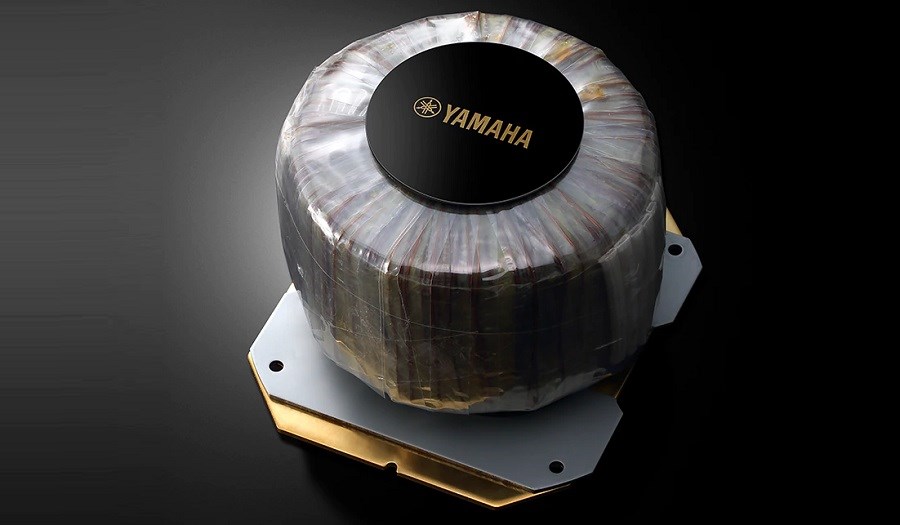 Yamaha R-N2000A toroidní transformátor