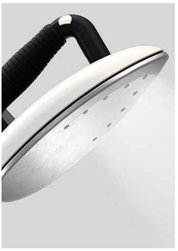 Laurastar LIFT svislé i vodorovné napařování