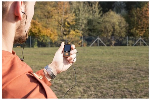 ECG PMP 30 8GB hmotnost 100 gramů