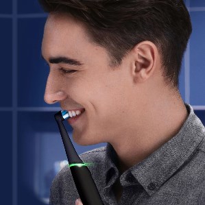 Oral-B iO6 Series Black Onyx cestovní pouzdro