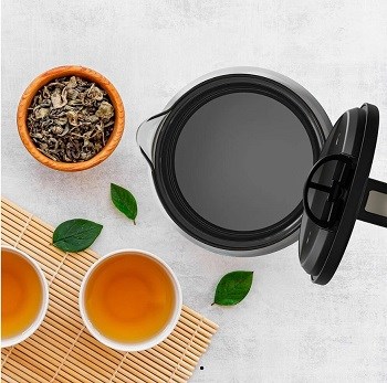 Black&Decker BXKE2206E automatické vypnutí