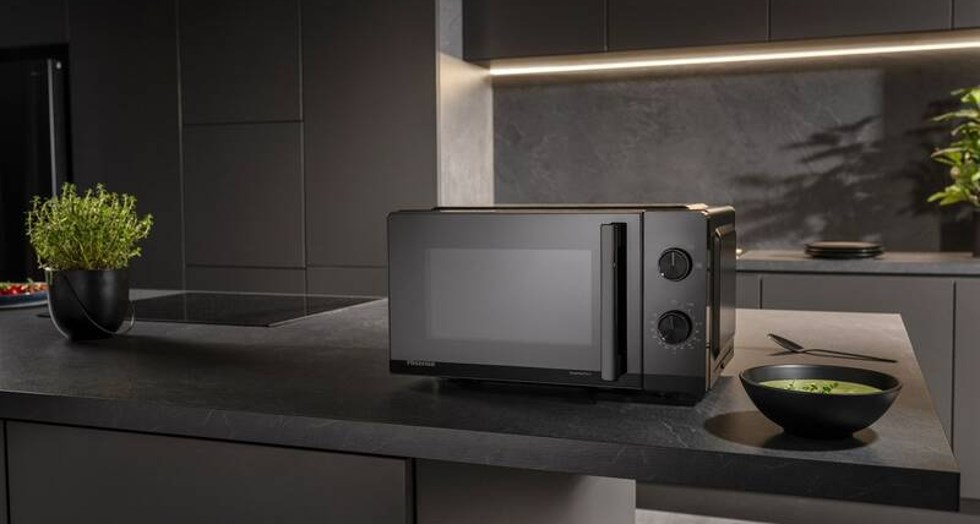 Hisense H20MOBP1HI výkon 700 W