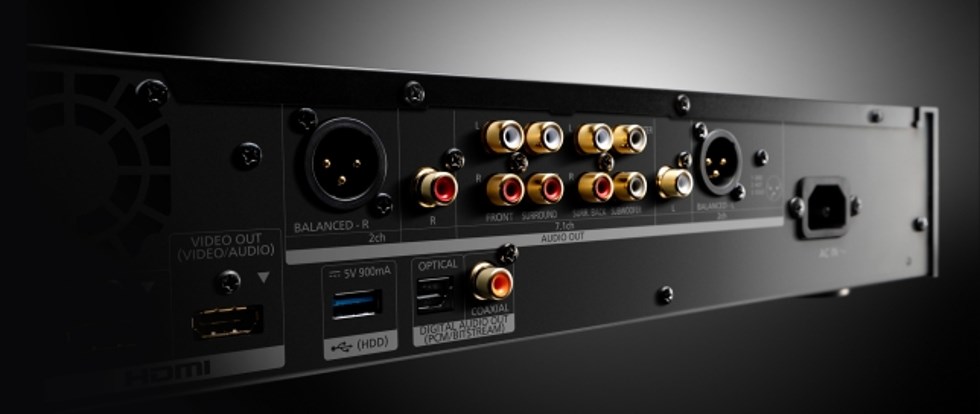 Panasonic DP-UB9000 OLED displej