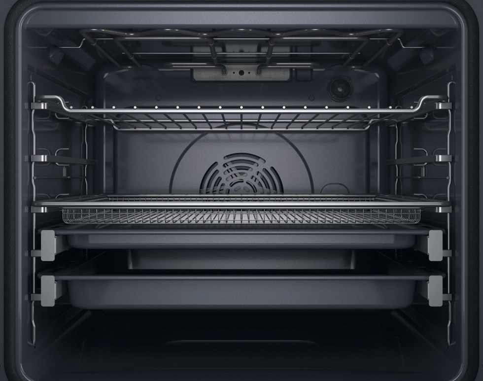 Whirlpool WOI118PT2SSMA objem 73 l