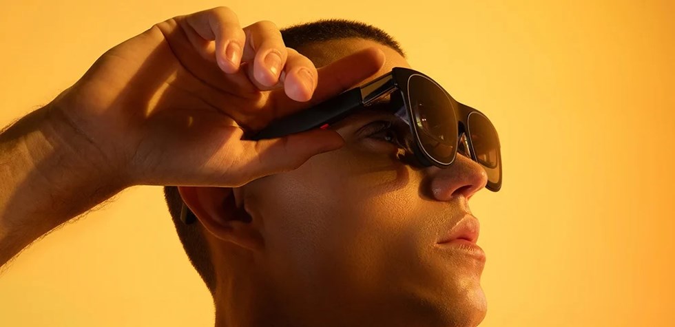 XREAL One AR brýle hmotnost 84 g