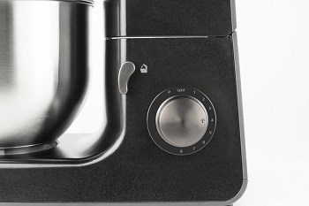 Black+Decker BXKM1000E 8 stupňů rychlosti