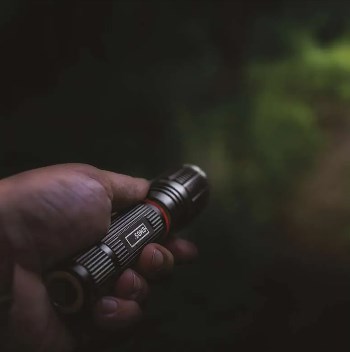 Emos COB LED + LED ruční svítilna P3111, 230 lm, 3x AAA, fokus tři režimy