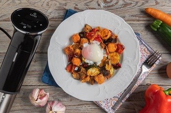 Laica Sous vide vařič SVC107L LED displej