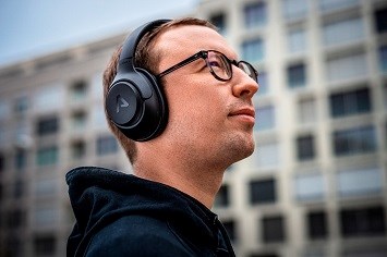 Lamax BeatComfort1 ANC integrovaný mikrofon