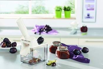 Leifheit Odpeckovávač švestek s nádobkou zbavit švestky pecek