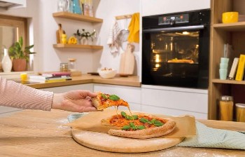 Gorenje BOS6737E06B elektrická trouba výsuvné lišty