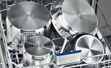 Grundig GNFP4550WB 15 jídelních souprav