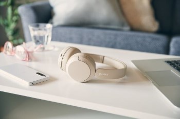SONY WHCH520B.CE7 béžová hmotnost 147 g