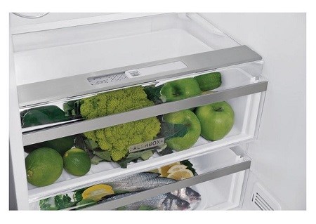 Whirlpool W7 831A W H zásuvka FreshBox+