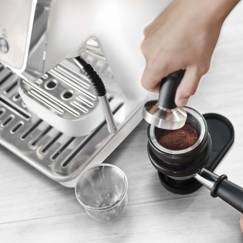 DeLonghi EC 9155W baristická sada