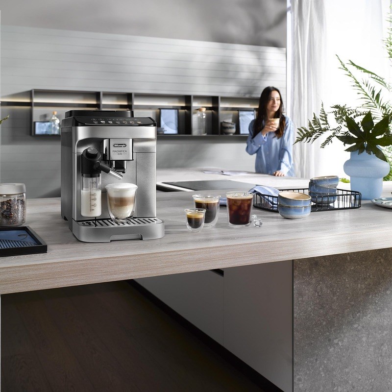 Plnoautomatický kávovar Magnifica Evo Milk ECAM290.85.SBX