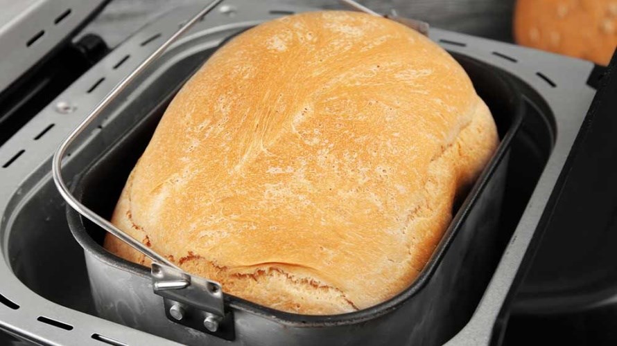 Guzzanti GZ 636 upečený chleba v domácí pekárně