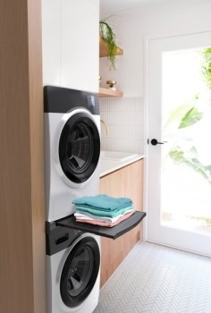 Meliconi 656136 výsuvná police s nosností 10 kg