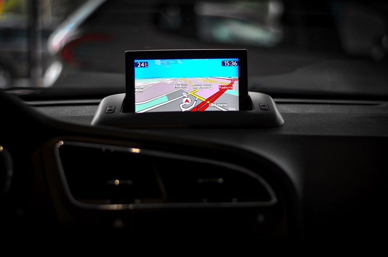 GPS navigace do auta