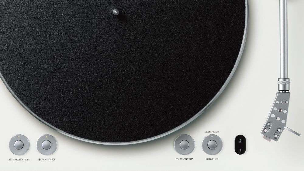 Yamaha TT-N503 (MusicCast Vinyl 500) – pohon na řemen