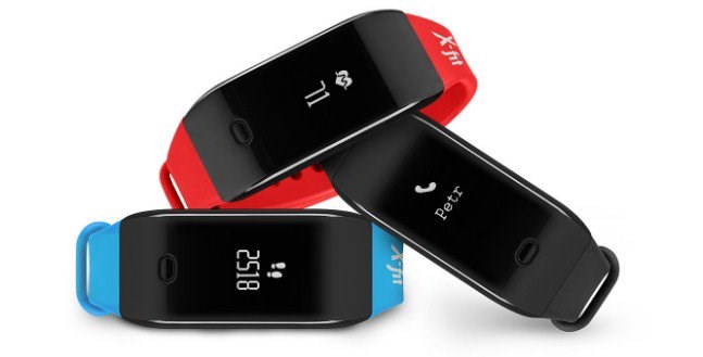 Niceboy X-Fitpolo červený v provozu až 8 dní