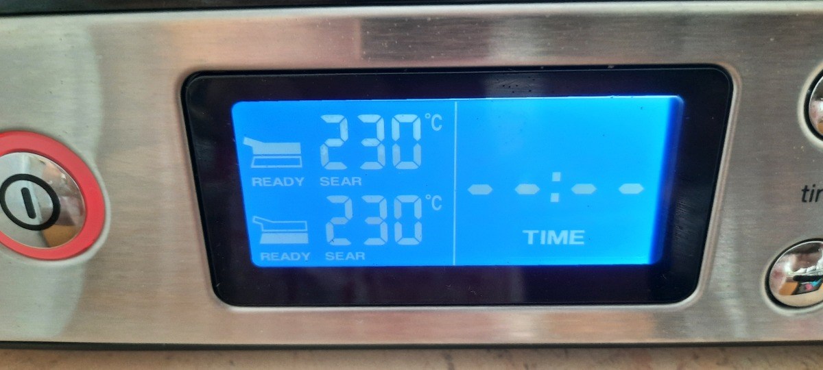 Braun CG9043 funkce SEAR pro zatažení masa