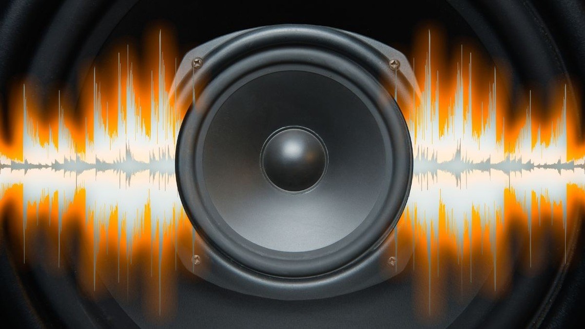 Soundbar nebo domácí kino pro lepší zvuk televize v obývacím pokoji