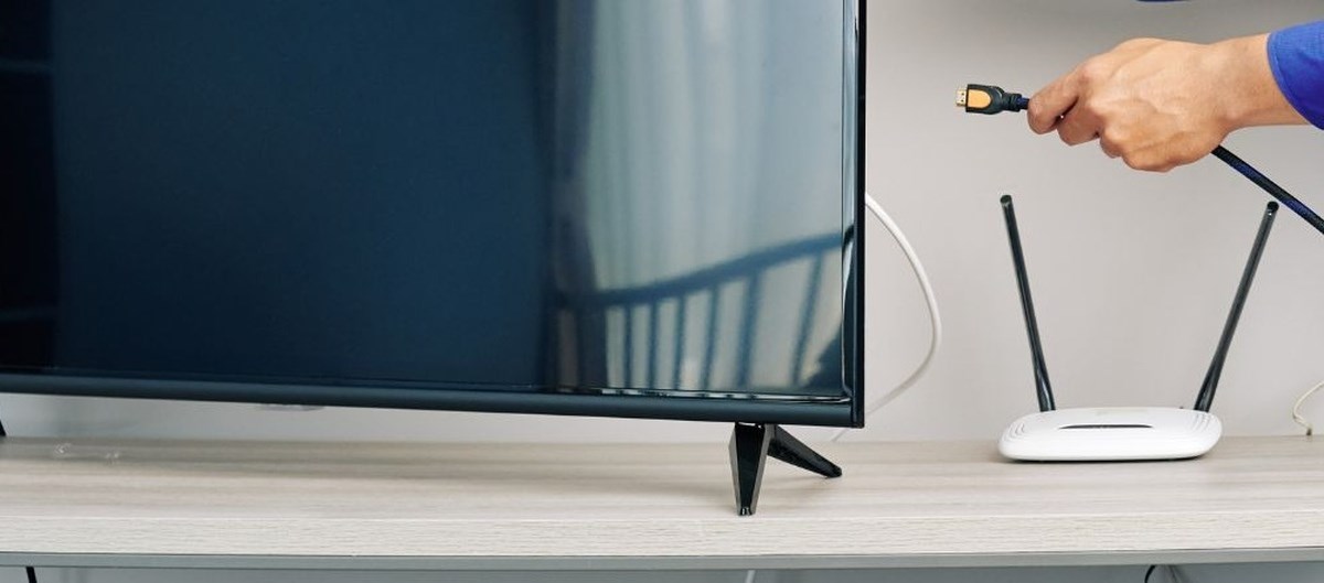 Připojení televize pomocí HDMI kabelu pro snadné zapojení soundbaru
