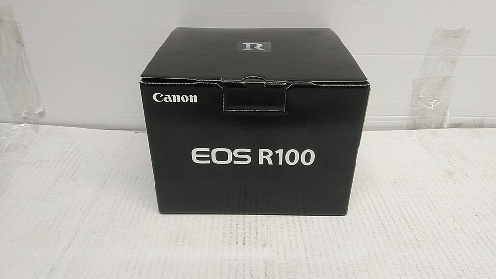 Canon Eos R100 body 6052C003-roz-4338